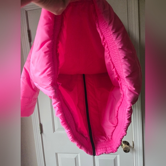 Nike Womens sz Small NWT Bright Pink Puffer - Picture 13 of 16